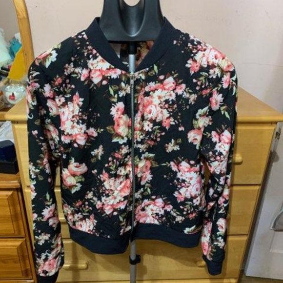 Super Cute Lightweight Jacket/Blouse by Beware - Picture 1 of 5